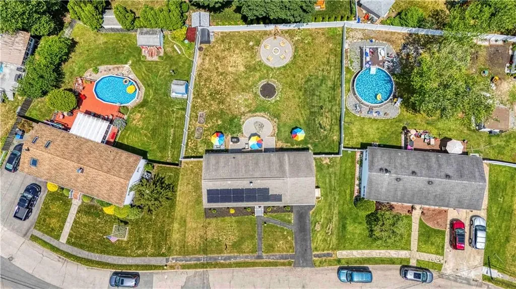 98 Quail Hollow Road Cranston RI 02920