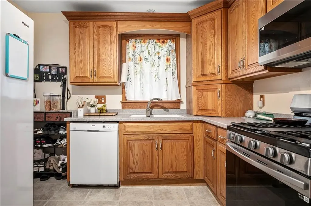 180 Bernice Avenue Woonsocket RI 02895