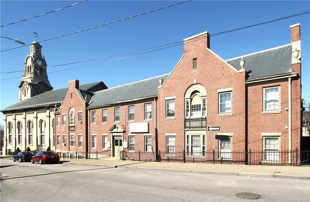 30 46 Walcott Street Pawtucket RI 02860