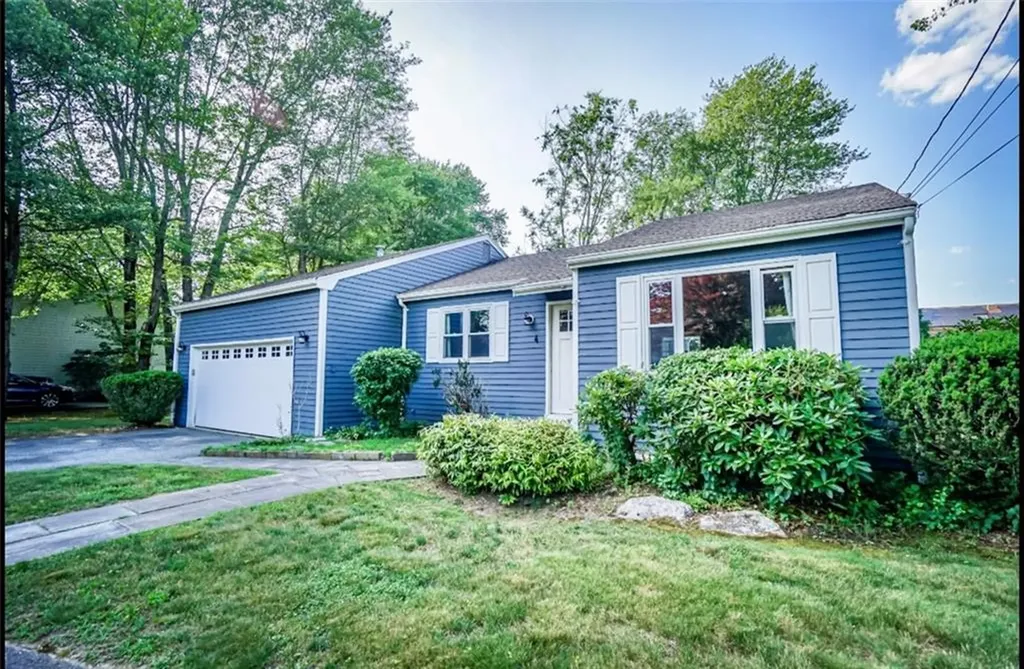 4 Burr Avenue Barrington RI 02806