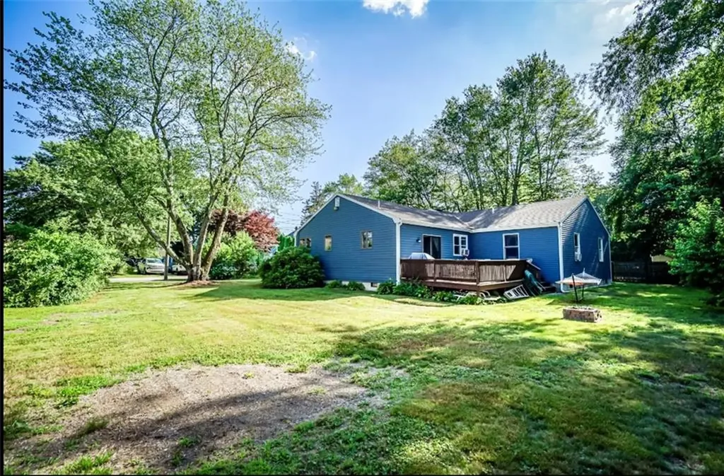 4 Burr Avenue Barrington RI 02806