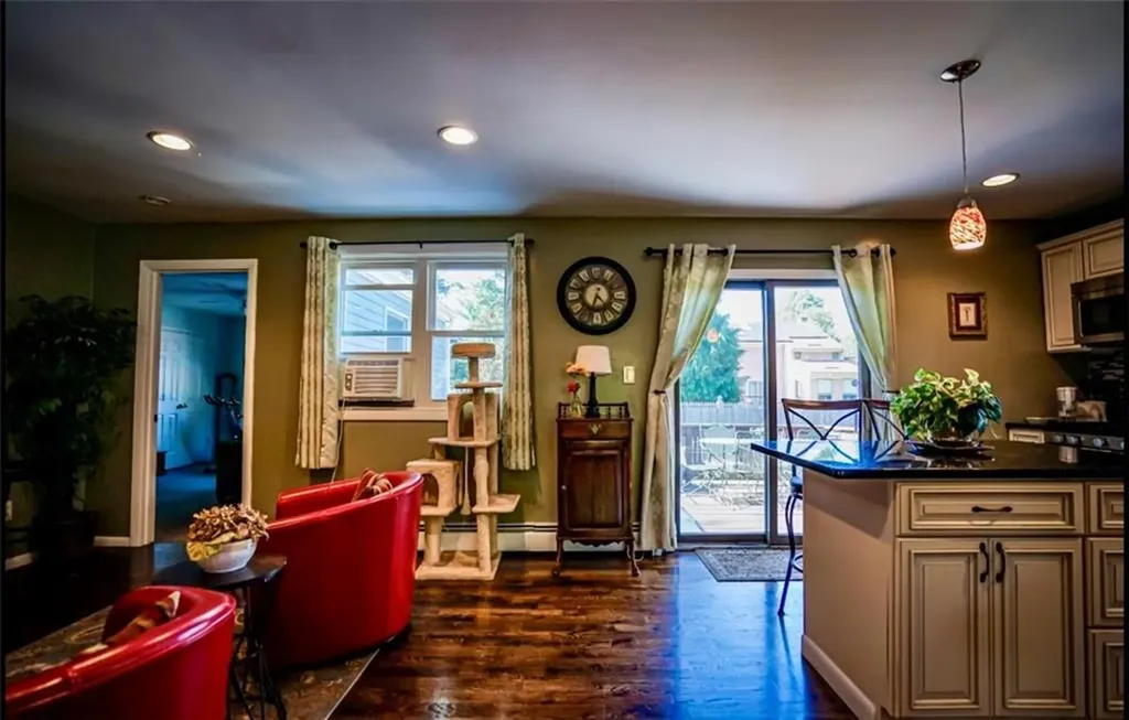 4 Burr Avenue Barrington RI 02806