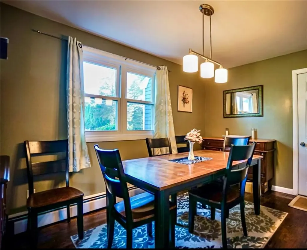 4 Burr Avenue Barrington RI 02806