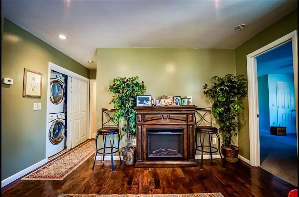 4 Burr Avenue Barrington RI 02806