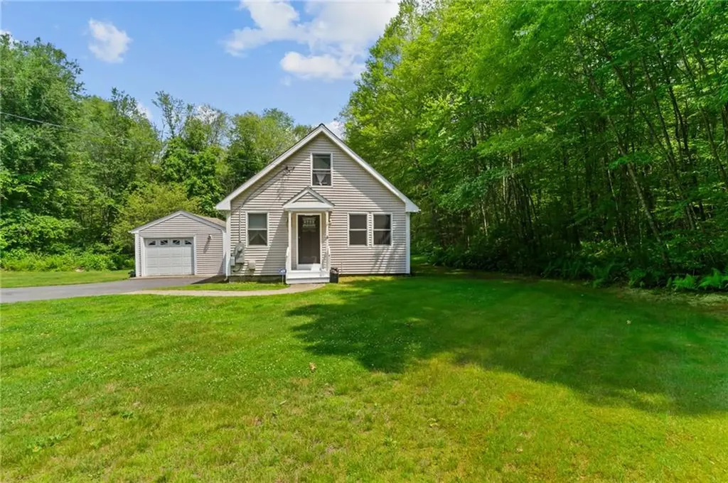 8 Anthony Road Foster RI 02825