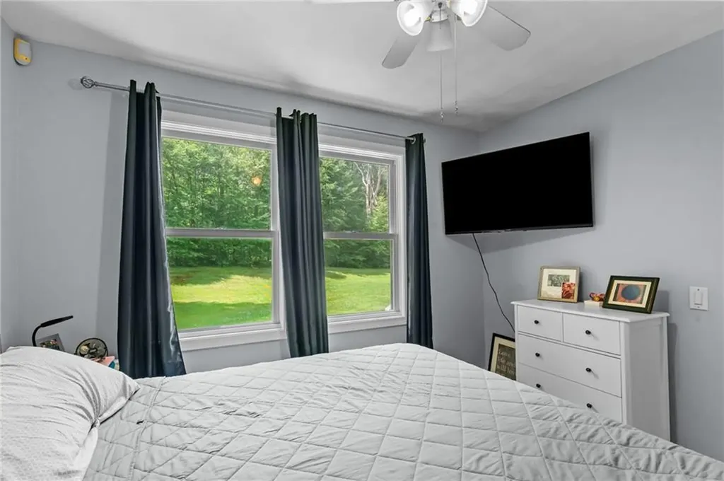 8 Anthony Road Foster RI 02825