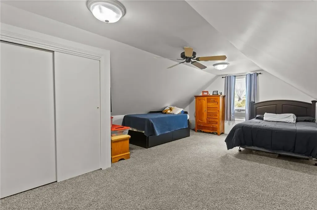 8 Anthony Road Foster RI 02825