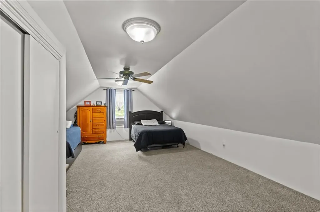 8 Anthony Road Foster RI 02825