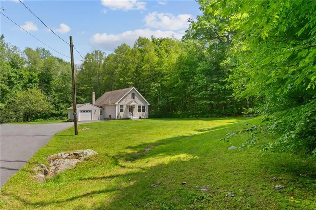 8 Anthony Road Foster RI 02825