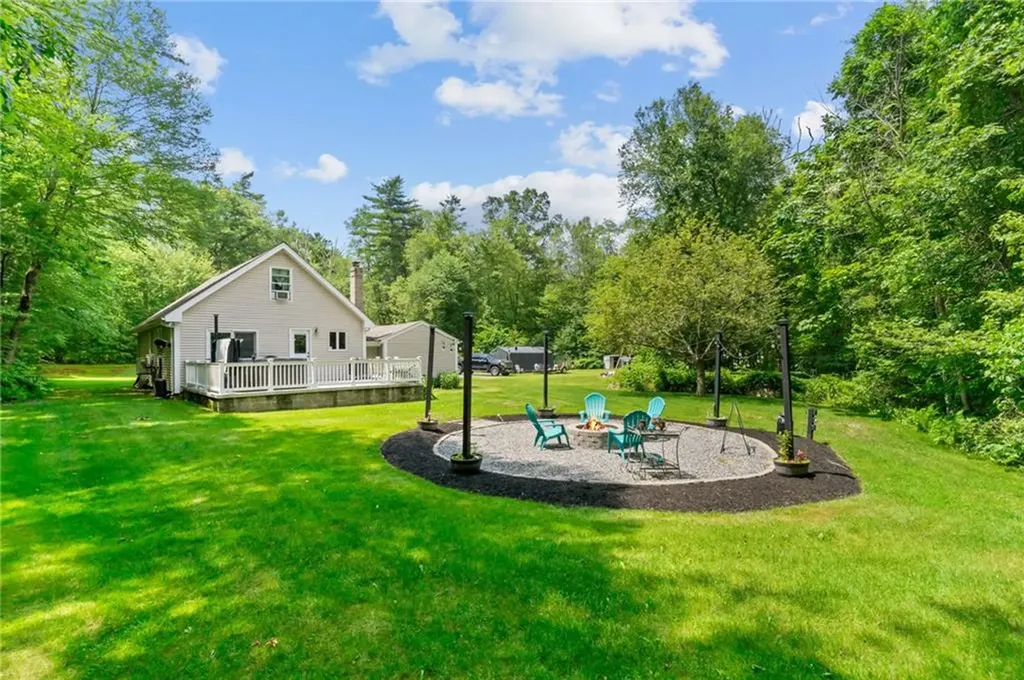 8 Anthony Road Foster RI 02825