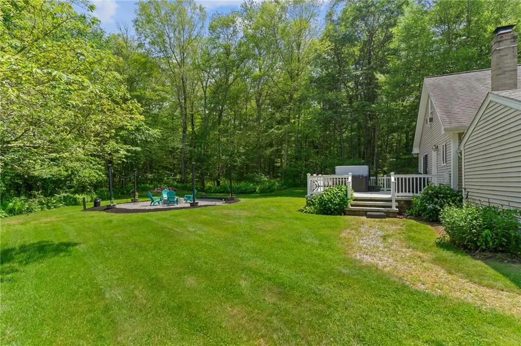 8 Anthony Road Foster RI 02825