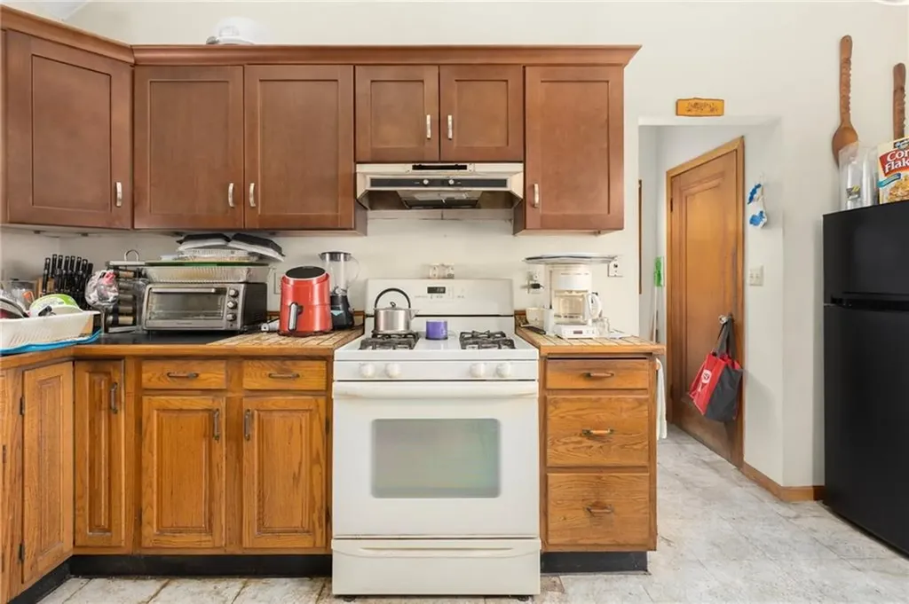 183 Baker Street Providence RI 02905