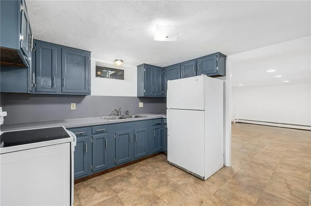 55 Swallow Drive Cranston RI 02920