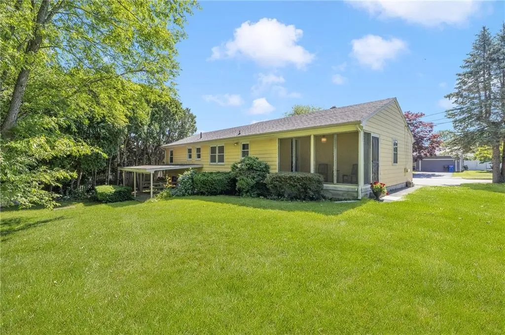 55 Swallow Drive Cranston RI 02920