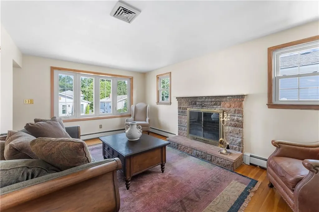 59 Waite Street Providence RI 02908