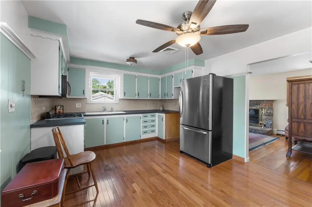 59 Waite Street Providence RI 02908