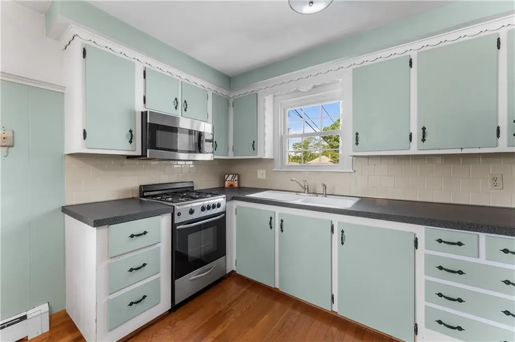 59 Waite Street Providence RI 02908