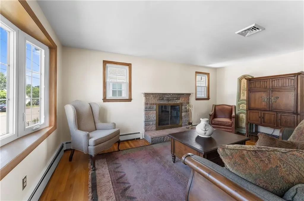 59 Waite Street Providence RI 02908