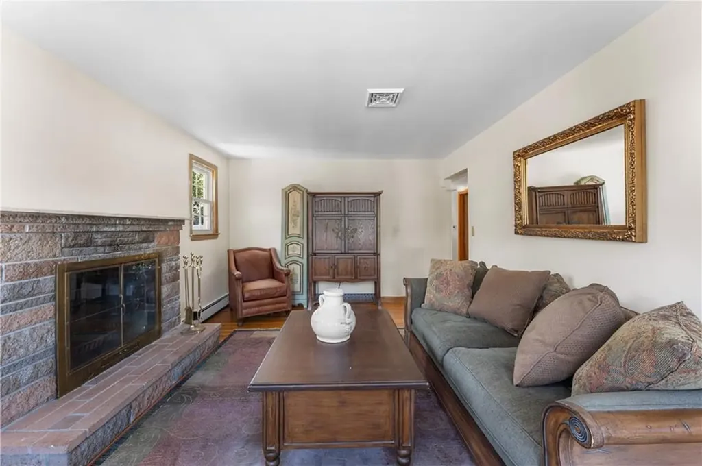 59 Waite Street Providence RI 02908