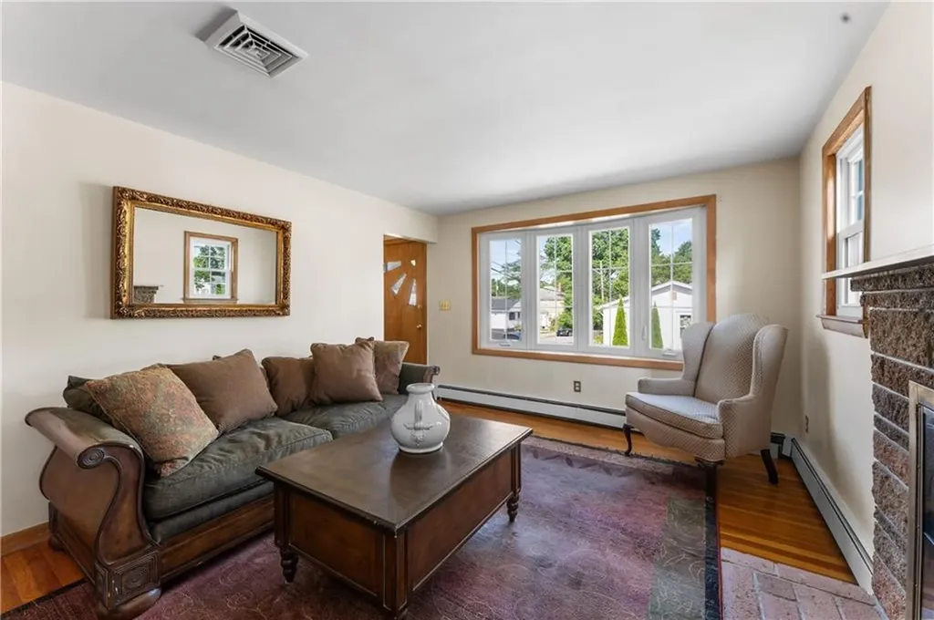 59 Waite Street Providence RI 02908