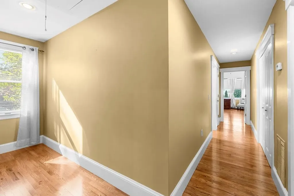127 Freeborn Street Portsmouth RI 02871