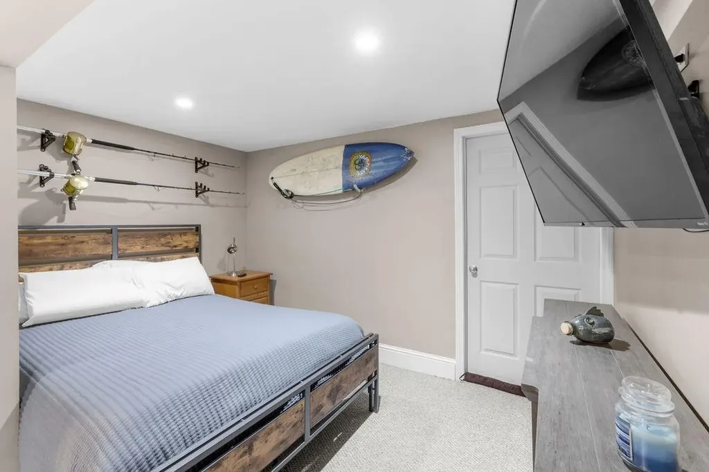 127 Freeborn Street Portsmouth RI 02871