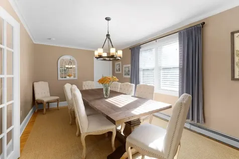 127 Freeborn Street Portsmouth RI 02871