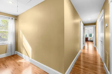 127 Freeborn Street Portsmouth RI 02871