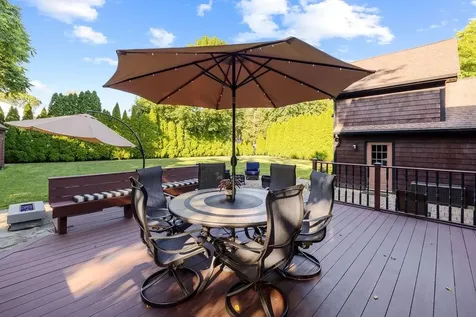 127 Freeborn Street Portsmouth RI 02871