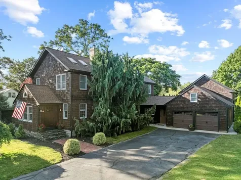 127 Freeborn Street Portsmouth RI 02871