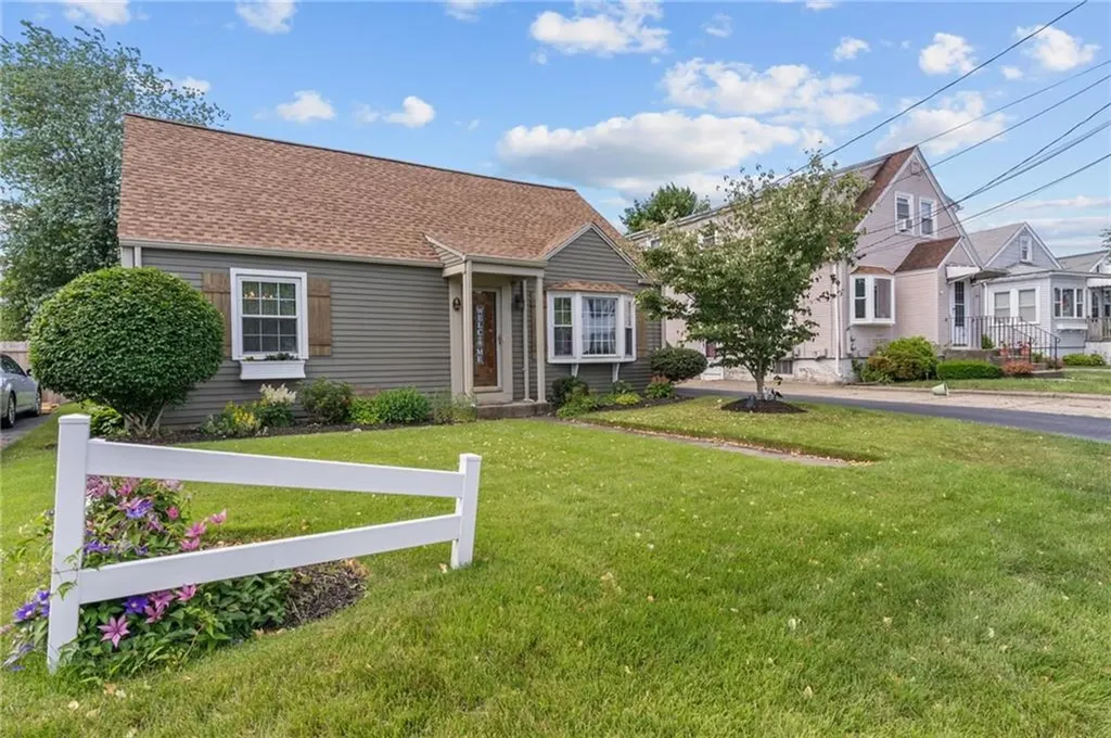 89 Windsor Road Pawtucket RI 02861
