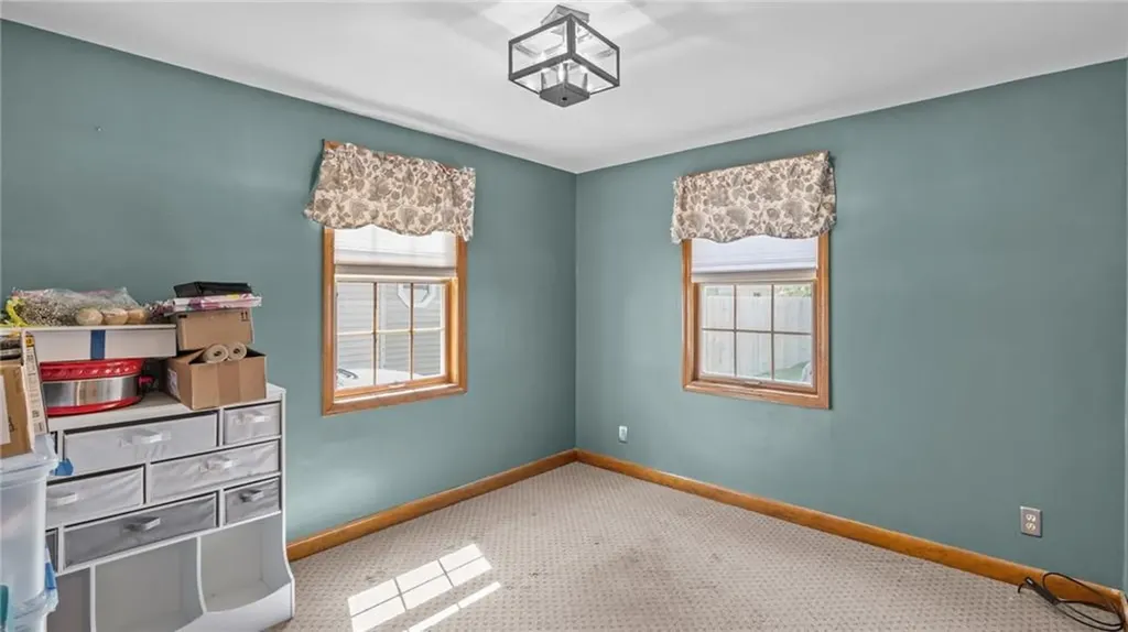 89 Windsor Road Pawtucket RI 02861