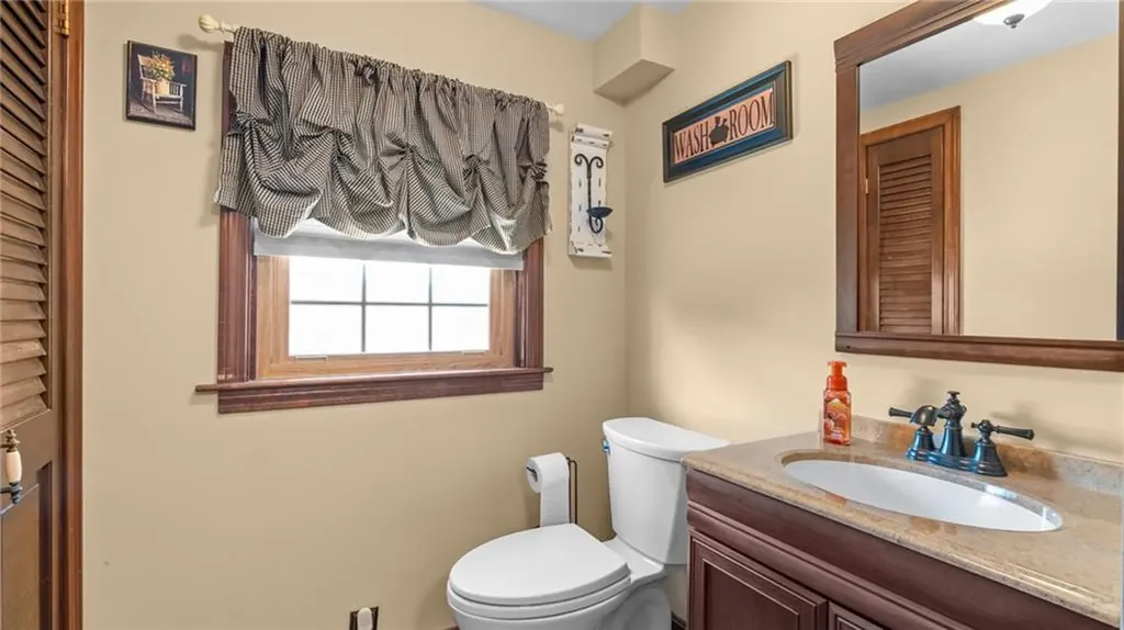 89 Windsor Road Pawtucket RI 02861