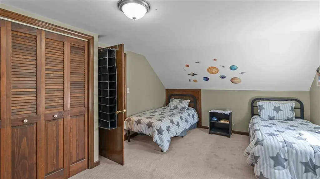 89 Windsor Road Pawtucket RI 02861
