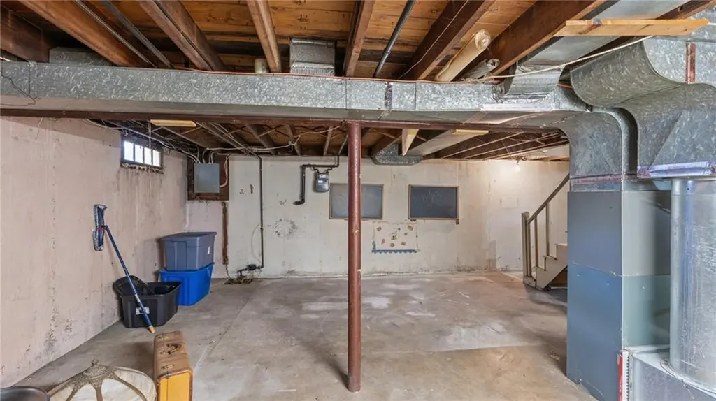89 Windsor Road Pawtucket RI 02861