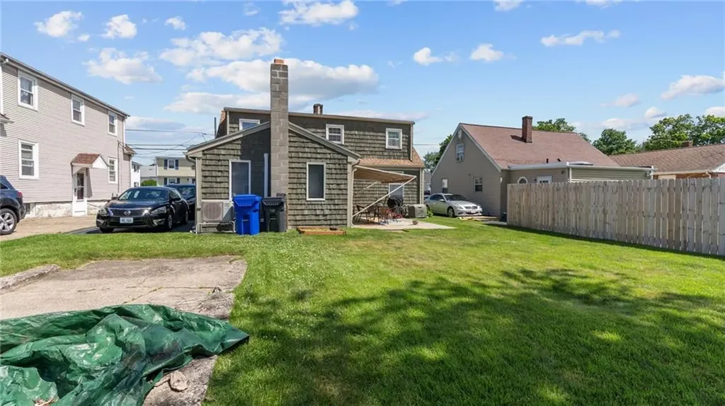 89 Windsor Road Pawtucket RI 02861