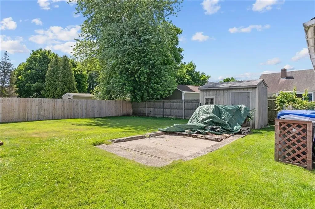 89 Windsor Road Pawtucket RI 02861