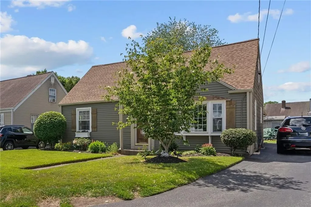 89 Windsor Road Pawtucket RI 02861
