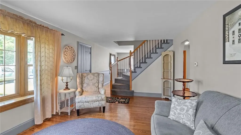 89 Windsor Road Pawtucket RI 02861