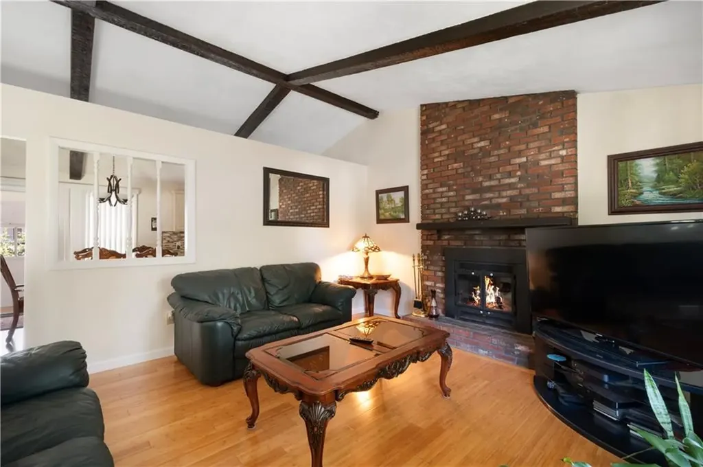 16 Tell Street Warwick RI 02889