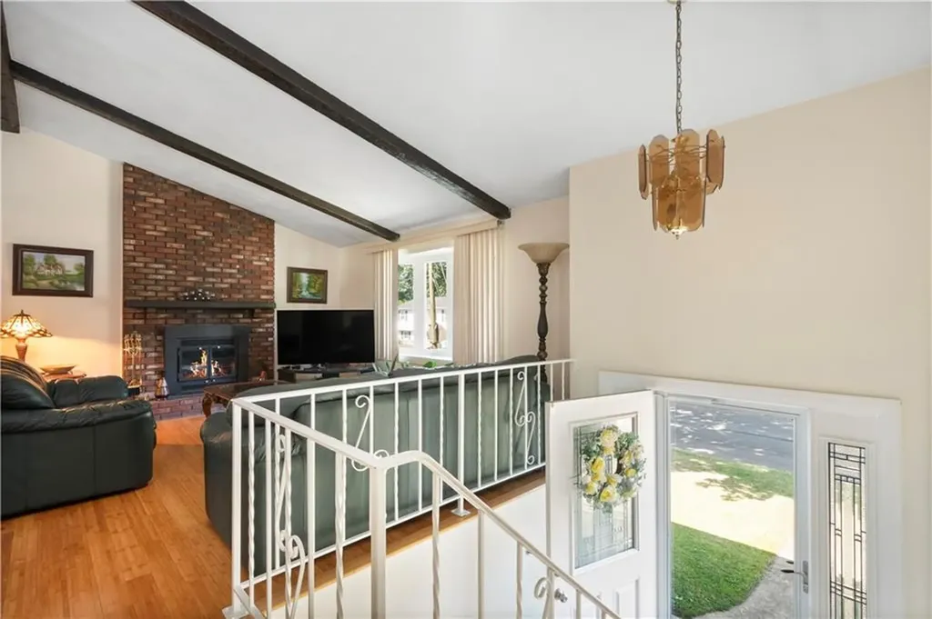 16 Tell Street Warwick RI 02889