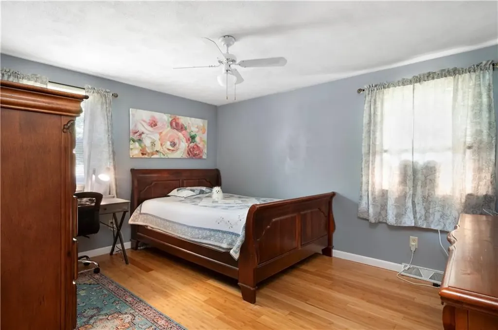 16 Tell Street Warwick RI 02889