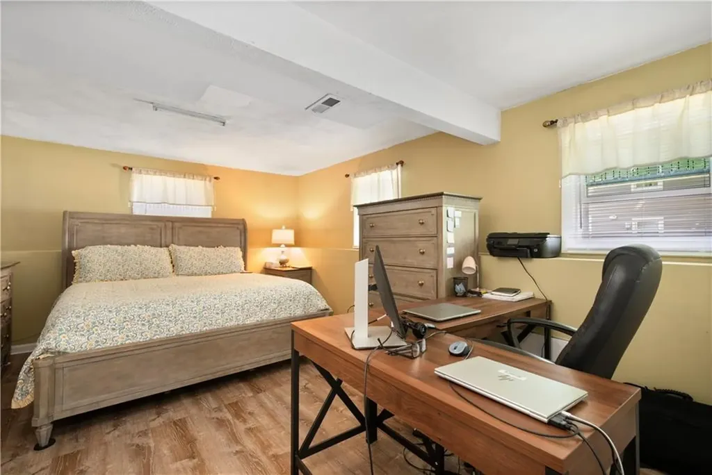 16 Tell Street Warwick RI 02889