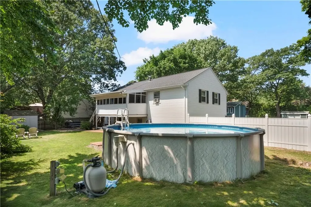 16 Tell Street Warwick RI 02889