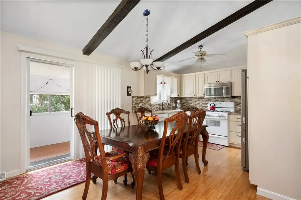 16 Tell Street Warwick RI 02889