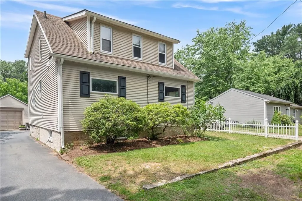 5 Harding Street Coventry RI 02816