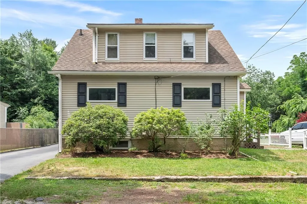 5 Harding Street Coventry RI 02816