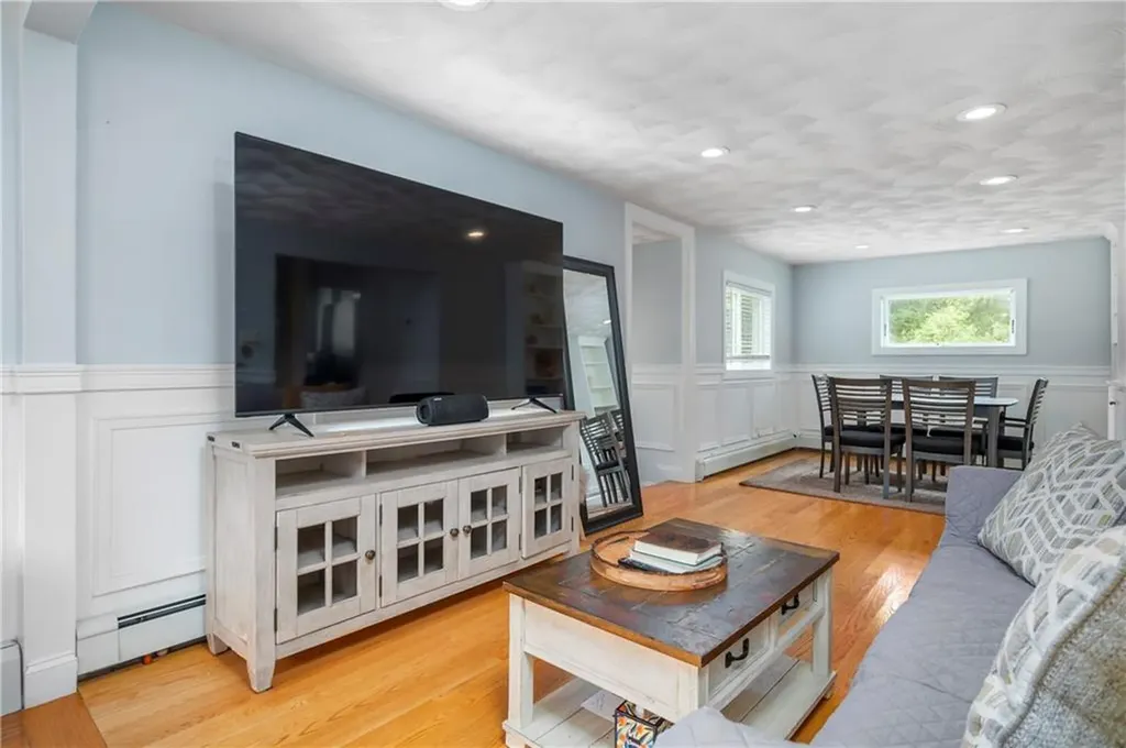 5 Harding Street Coventry RI 02816