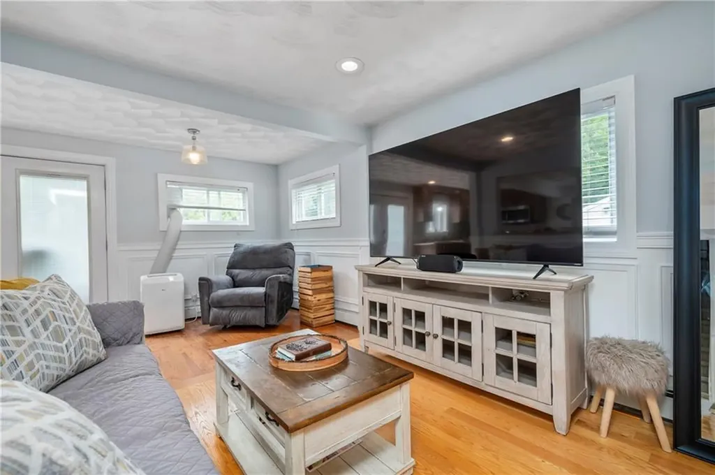 5 Harding Street Coventry RI 02816