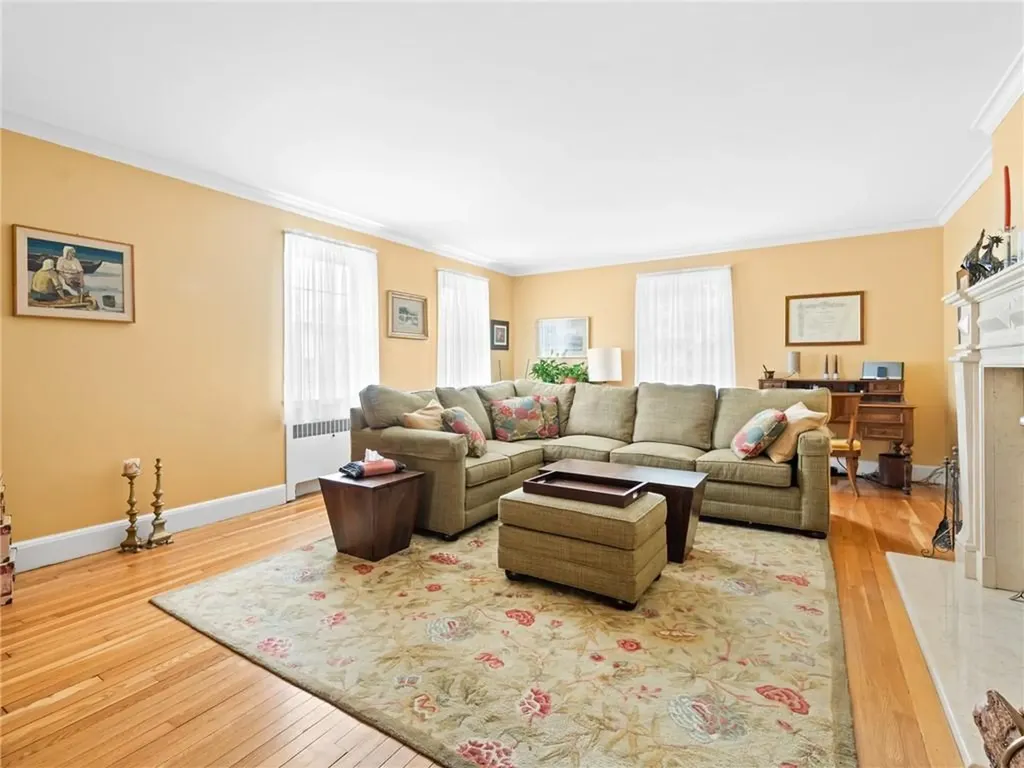 173 Gaskill Street Woonsocket RI 02895